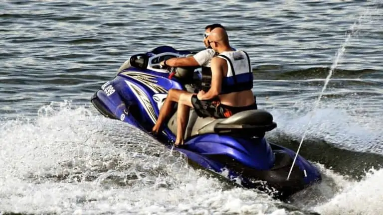 Example of Waverunner passenger using the driver as the method to stay on
