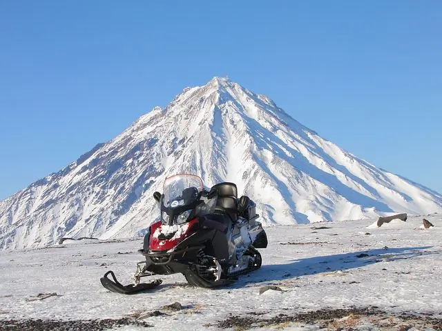 Can You Put a Twist Throttle on a Snowmobile?